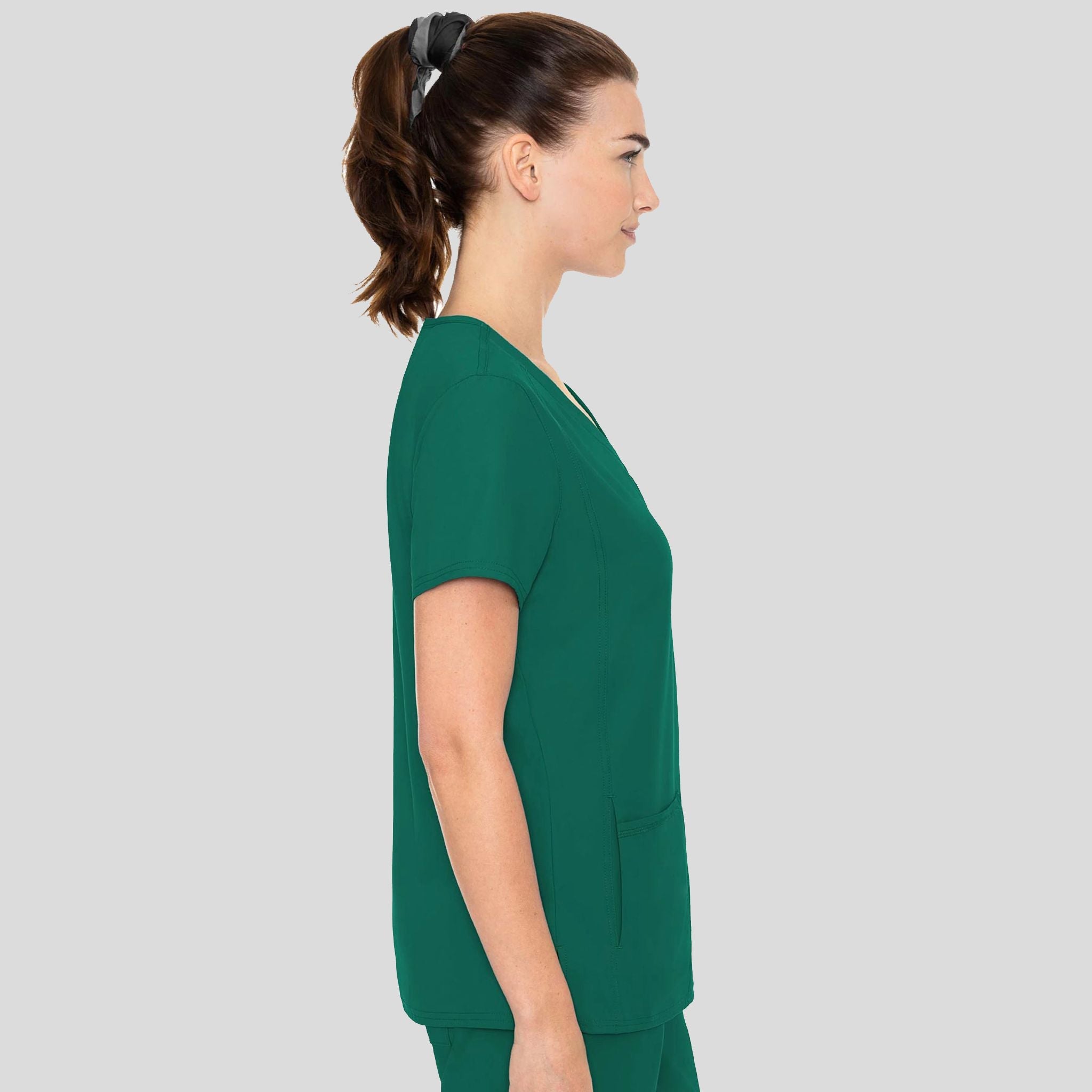 MedCouture_Insight_MC2468_HUNTER_RIGHT